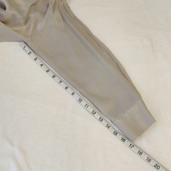 ZARA. Women's Beige Shirt - Picture 9 of 10